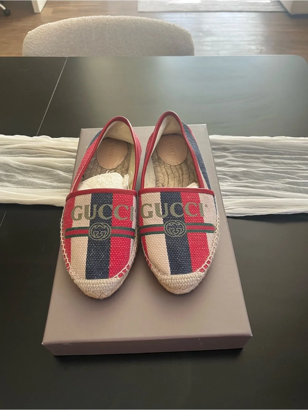 Gucci Red, Blue & White Canvas Logo Espadrille Slip-Ons - Picture 3 of 11